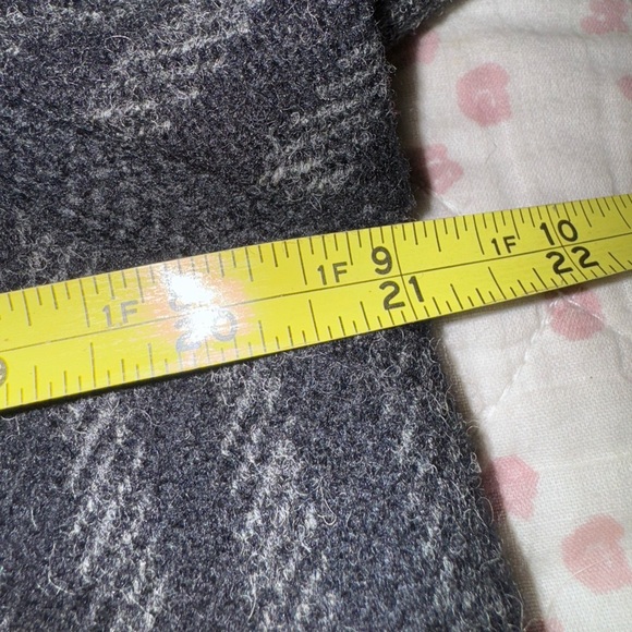 Vintage Gallery black/grey striped peacoat. 100% pure wool No size tag 21”P to P - Picture 11 of 13